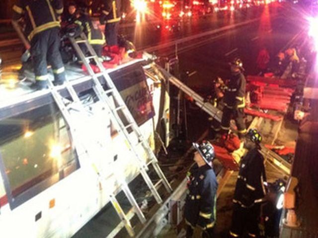 В результате аварии автобуса в США погибли 10 человек