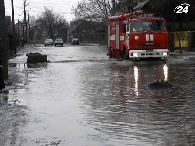 Закарпатье стоит в воде (Видео)