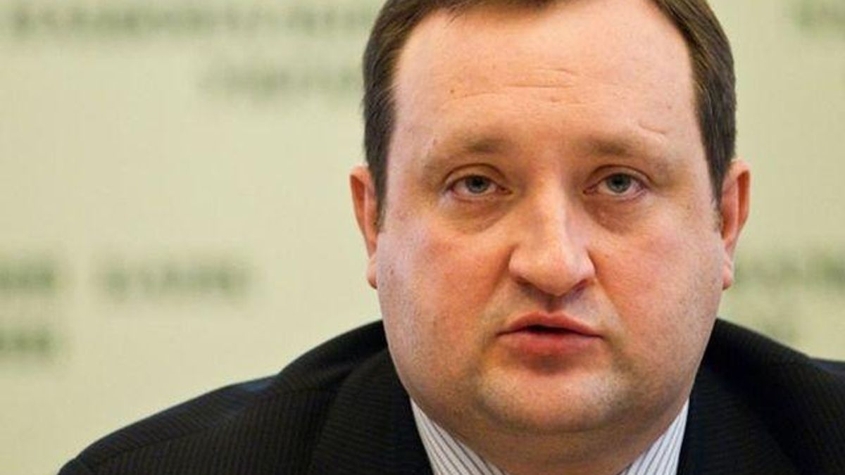 Арбузов считает, что гривня - средство сбережения Арбузов считает, что гривня - средство сбережения