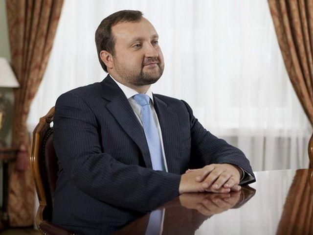 Арбузов запевняє, що заборгованості із соцвиплат у Кабміну немає Арбузов запевняє, що заборгованості із соцвиплат у Кабміну немає