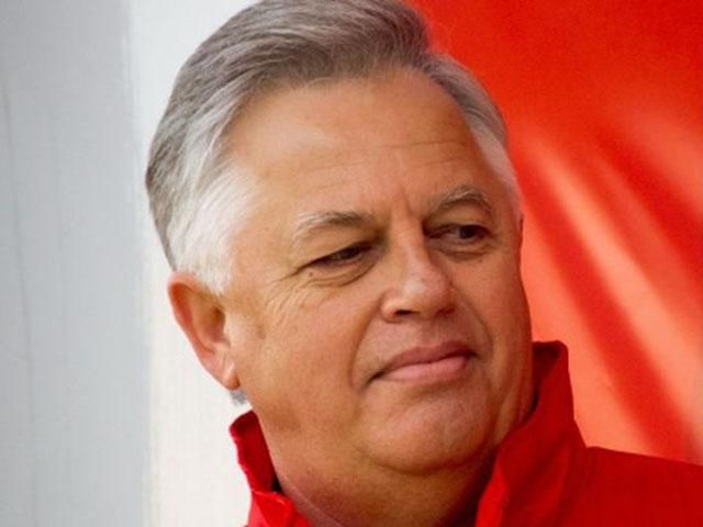 Комуністи обіцяють почати збір підписів для референдуму щодо вступу України в Митний союз Комуністи обіцяють почати збір підписів для референдуму щодо вступу України в Митний союз