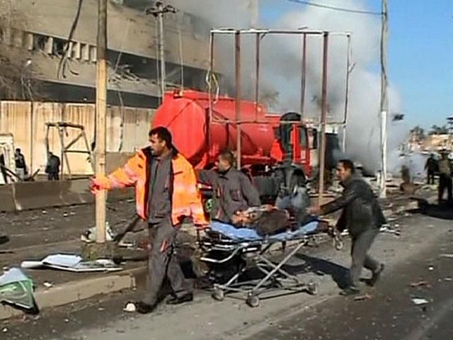 В Ираке террорист-смертник взорвал очередь за зарплатой (Фото) В Ираке террорист-смертник взорвал очередь за зарплатой (Фото)