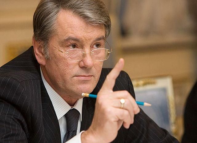 Однопартийцы Ющенко хотят обвинить в лояльности к Януковичу