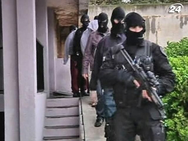 Французские мошенники "заработали" на подделке кредиток более 6 млн евро Французские мошенники "заработали" на подделке кредиток более 6 млн евро