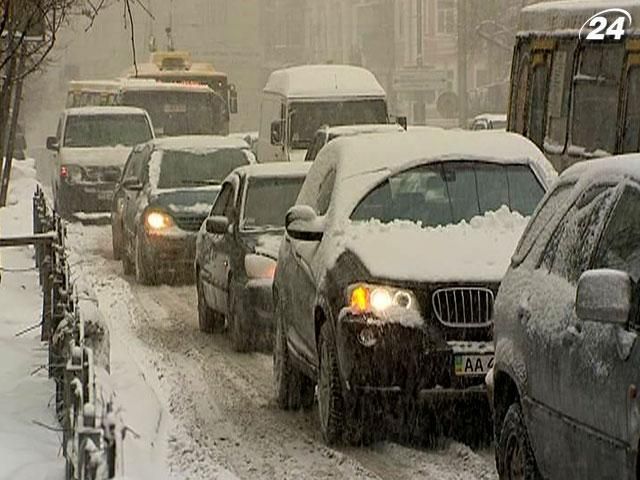 Крупным планом: Киеву грозит транспортный коллапс Крупным планом: Киеву грозит транспортный коллапс