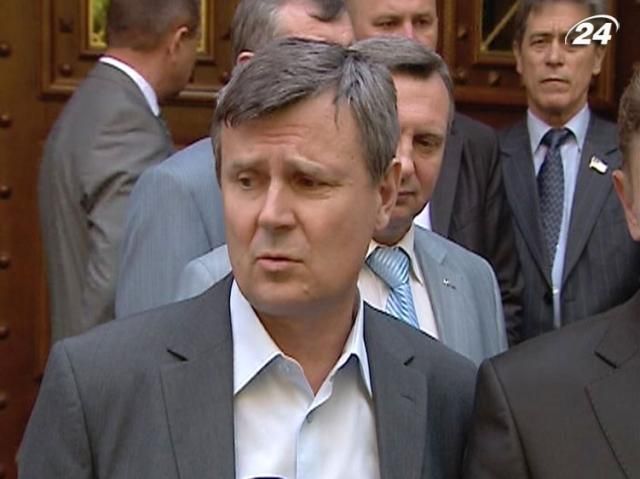 Нардеп от "Батькивщины" подал в суд на парламент Нардеп от "Батькивщины" подал в суд на парламент