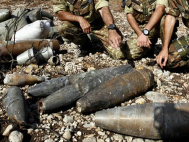 Кинах: Безопасности украинцев угрожает 1,6 млн тонн боеприпасов