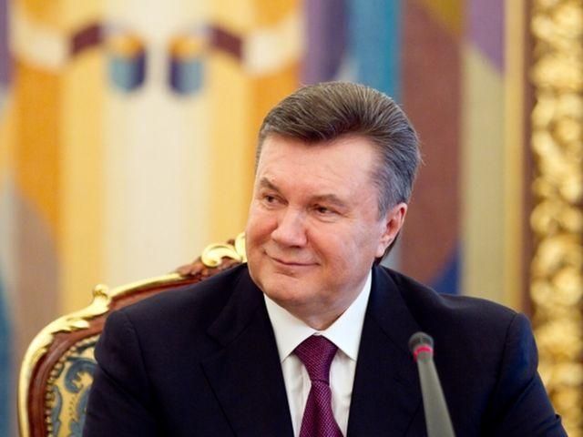 Янукович говорит, что нужно думать, как снять вопрос Тимошенко