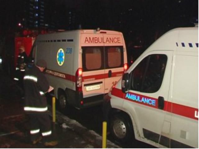 У Києві жінка влаштувала пожежу, бо курила в ліжку (Фото) У Києві жінка влаштувала пожежу, бо курила в ліжку (Фото)