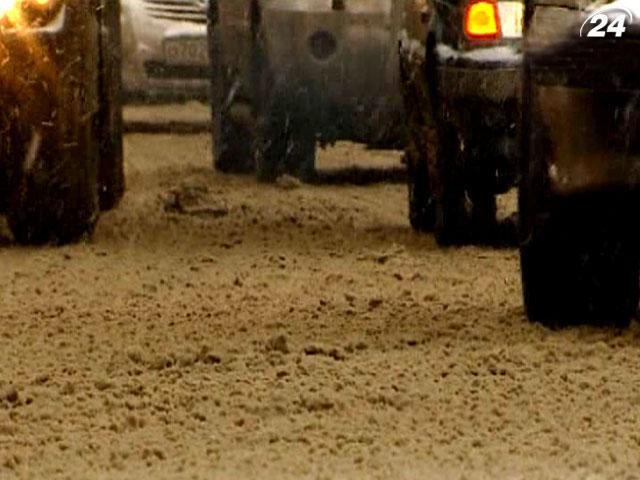 У Москві вулиці посипають радіоактивною речовиною У Москві вулиці посипають радіоактивною речовиною