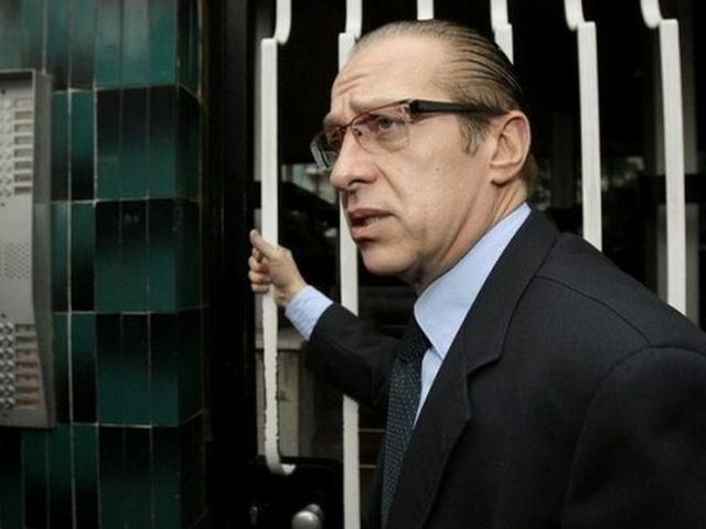 Брата Берлускони обвинили в расизме Брата Берлускони обвинили в расизме