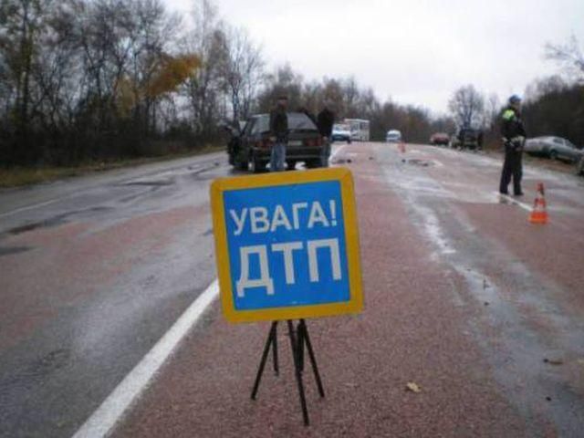 На Полтавщине в ДТП погиб 1 человек и 5 травмированы На Полтавщине в ДТП погиб 1 человек и 5 травмированы