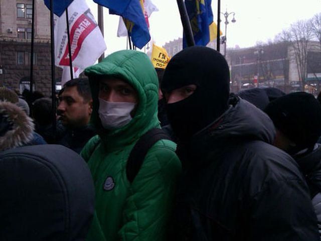 В кабинет Попова все-таки прорвались нардепы-свободовцы В кабинет Попова все-таки прорвались нардепы-свободовцы