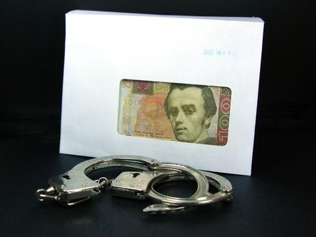 На Київщині сільський голова привласнив собі 2 мільйони На Київщині сільський голова привласнив собі 2 мільйони