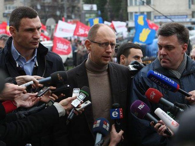 Лідери опозиції пропонують Раді затвердити порядок проведення імпічменту Президентові