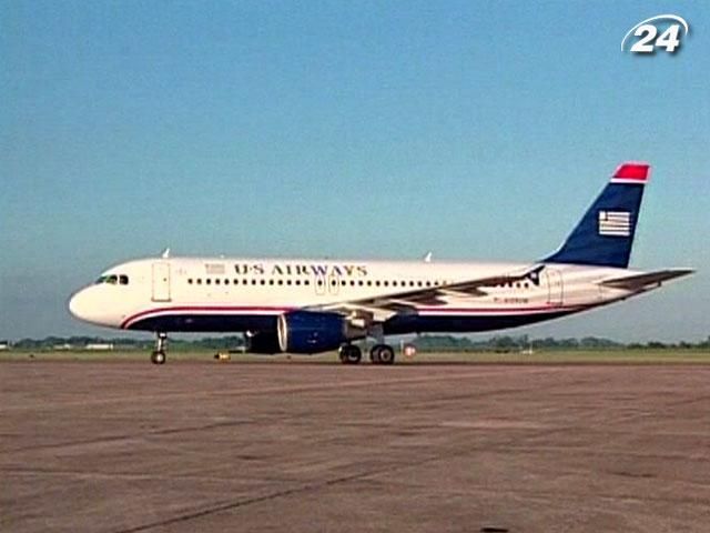 American Airlines і US Airways близькі до об'єднання American Airlines і US Airways близькі до об'єднання