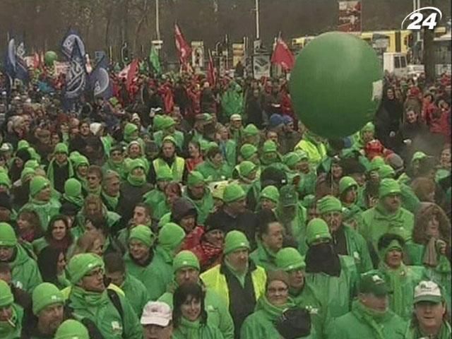 В Европе прошли забастовки фермеров и чиновников