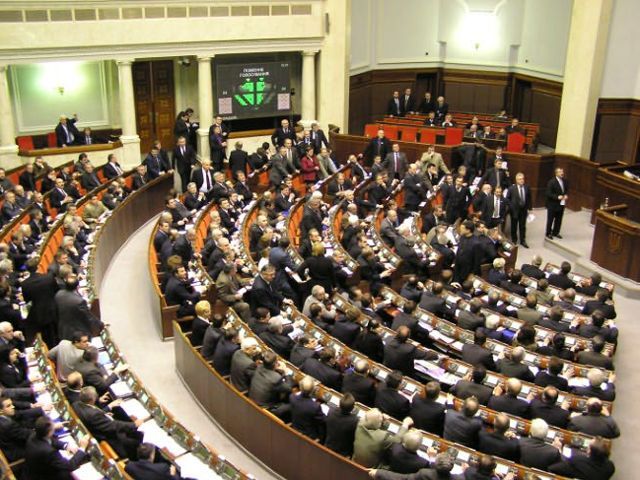 Середньостатистичний депутат - 47-річний чоловік з кількома мільйонами Середньостатистичний депутат - 47-річний чоловік з кількома мільйонами