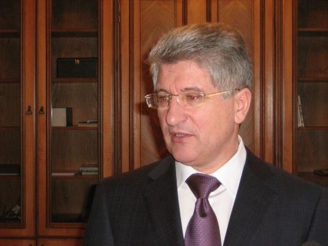 Перевод речей представителей официальных делегаций на русский - идиотизм, - экс-министр Перевод речей представителей официальных делегаций на русский - идиотизм, - экс-министр