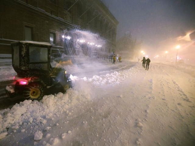 Снежная буря в США унесла одну жизнь, сотни тысяч людей - без света