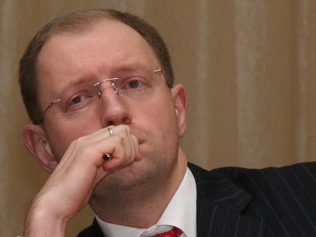 Яценюк хоче відставки Рибака, бо він "не примушує Партію регіонів ходити на роботу"