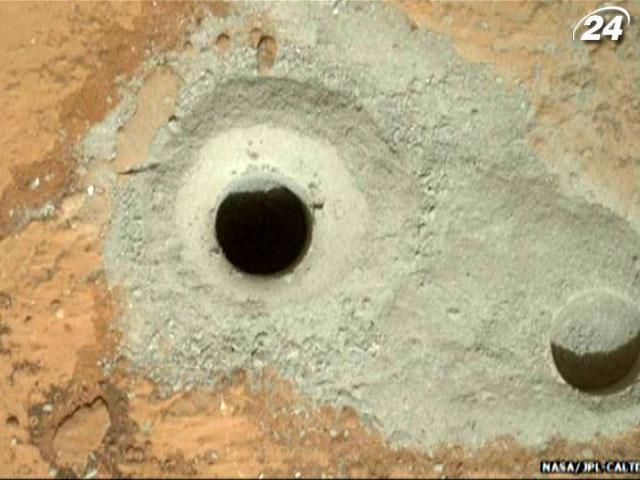 Американський марсохід пробурив поверхню Червоної планети Американський марсохід пробурив поверхню Червоної планети