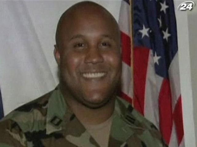 США дає 1 млн дол за інформацію про колишнього поліцейського США дає 1 млн дол за інформацію про колишнього поліцейського