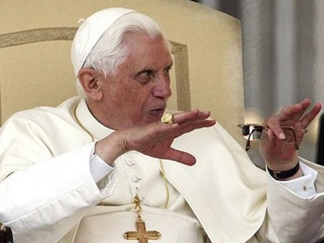 Бенедикт XVI собирается писать книги
