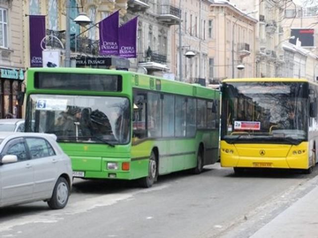 Во Львове маршрутки будут ездить только до 20:30 Во Львове маршрутки будут ездить только до 20:30