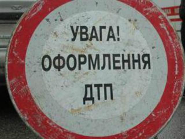 ДТП в Севастополе: грузовик врезался в легковушку и перевернулся (Видео)