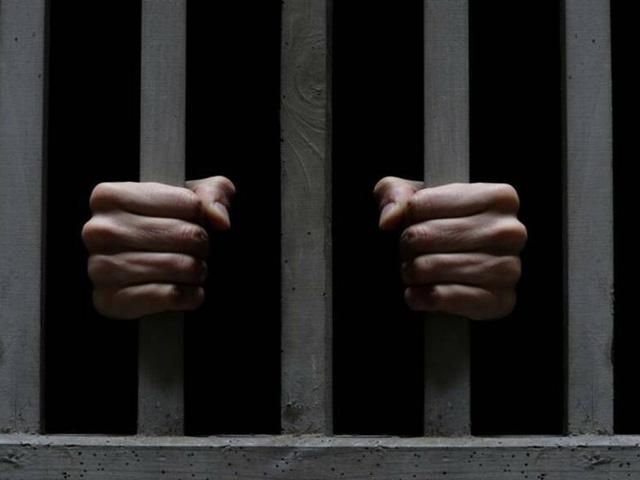 Іноземцю, який до смерті побив відомого лікаря у Львові, світить довічне Іноземцю, який до смерті побив відомого лікаря у Львові, світить довічне