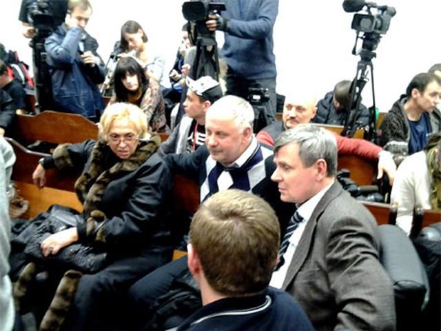 Нардепи кажуть, що побилися у суді через Царевич Нардепи кажуть, що побилися у суді через Царевич