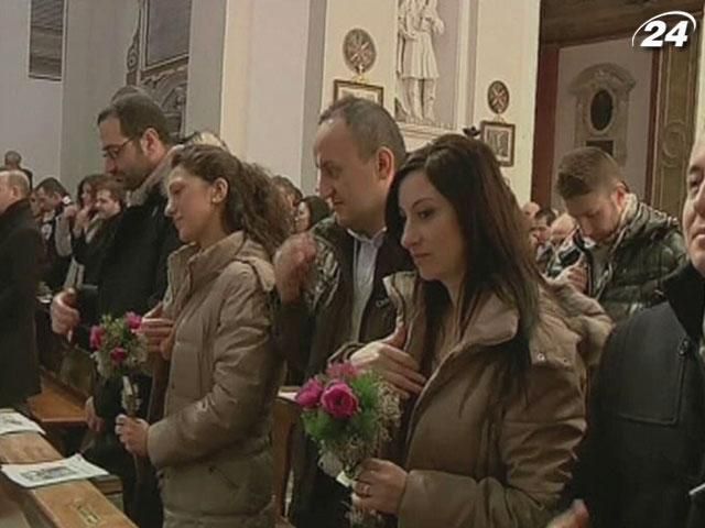 Сотні закоханих пар щороку з'їжджаються до базиліки св.Валентина Сотні закоханих пар щороку з'їжджаються до базиліки св.Валентина