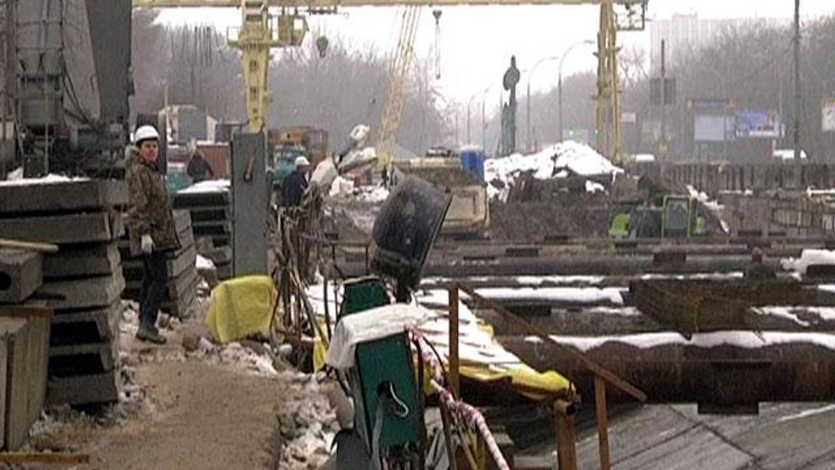 Попов пообіцяв добудувати станцію метро "Теремки" до літа Попов пообіцяв добудувати станцію метро "Теремки" до літа