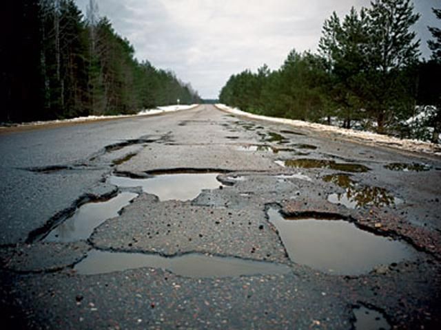 Из-за нарушений ремонта дорог государство потеряло 225 миллионов