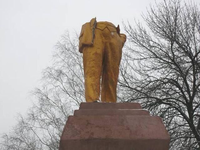Мер Сум поскаржився ще на два пам’ятника Леніну в місті