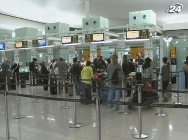 Працівники іспанської авіакомпанії оголосили 5-денний страйк Працівники іспанської авіакомпанії оголосили 5-денний страйк