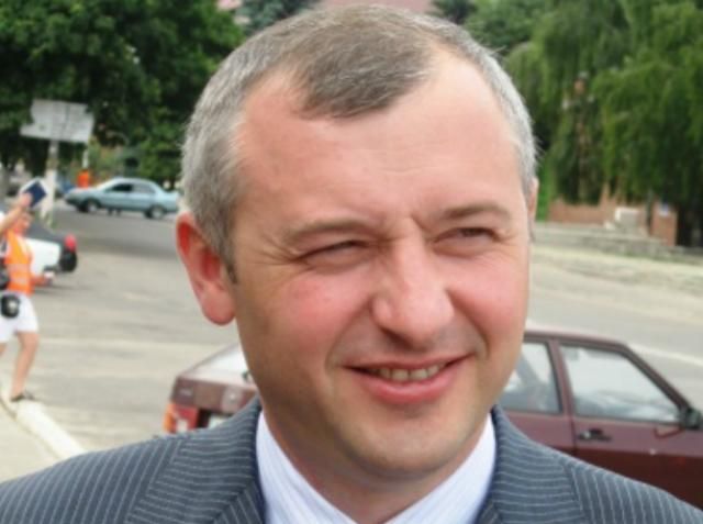 Комуніст стверджує, що його соратники завжди голосують особисто Комуніст стверджує, що його соратники завжди голосують особисто