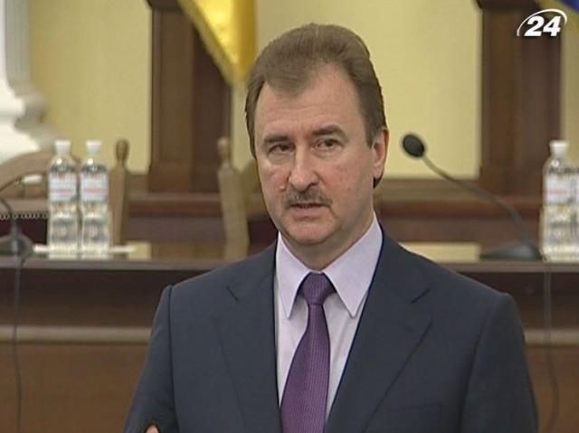 Попов: 300 тисяч квадратних метрів доріг у Києві - аварійно небезпечні Попов: 300 тисяч квадратних метрів доріг у Києві - аварійно небезпечні