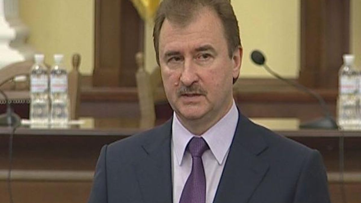 Попов: 300 тисяч квадратних метрів доріг у Києві - аварійно небезпечні Попов: 300 тисяч квадратних метрів доріг у Києві - аварійно небезпечні