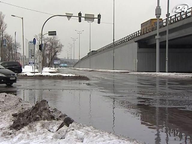 Кияни вимагають відставки керівництва "Київавтодору" Кияни вимагають відставки керівництва "Київавтодору"