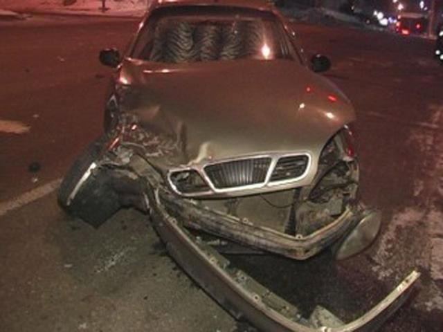 Четверо молодых женщин попали в больницу из-за ДТП в столице Четверо молодых женщин попали в больницу из-за ДТП в столице