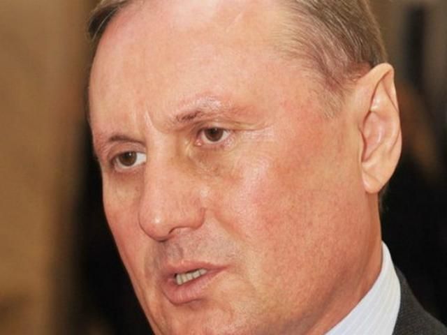 Єфремов знає, чому насправді блокують парламент Єфремов знає, чому насправді блокують парламент