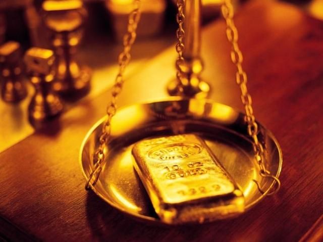 Чиновников из Минфина обвинили в незаконной продаже золота