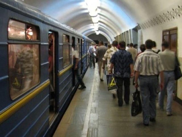 Проезд в метро должен стоить более 3 грн, - КГГА Проезд в метро должен стоить более 3 грн, - КГГА