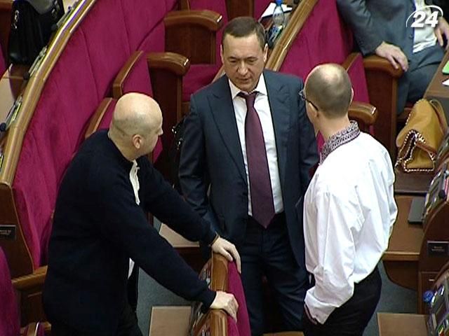 Регіонали й опозиціонери знов домовлятимуться, як працювати Регіонали й опозиціонери знов домовлятимуться, як працювати