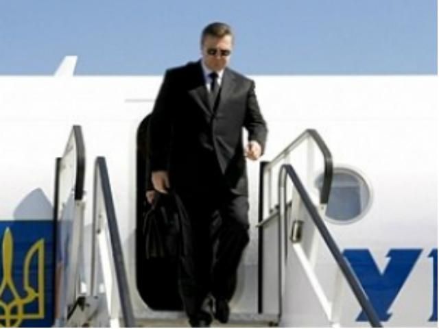 Янукович летит в Польшу с рабочим визитом Янукович летит в Польшу с рабочим визитом