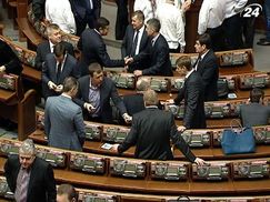 Большинству необходимо открытие сессии, - Тягнибок