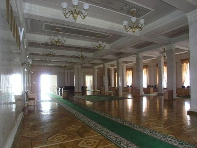 В Раде ремонтируют еще 59 кабинетов для нардепов (Документ) В Раде ремонтируют еще 59 кабинетов для нардепов (Документ)