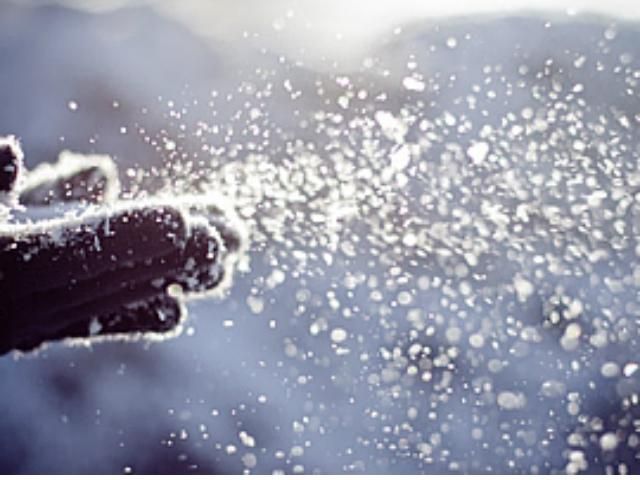 Сьогодні сніжитиме на всій території України Сьогодні сніжитиме на всій території України